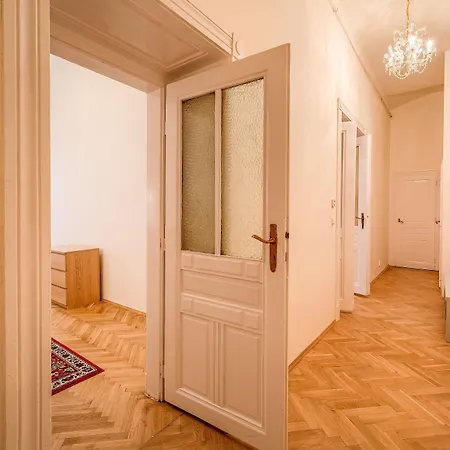Apartment 39 Wenceslas Square *
