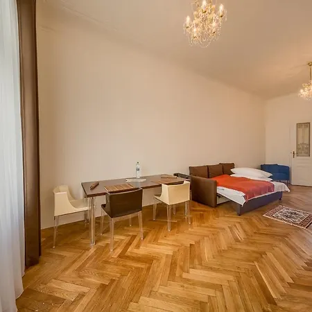 Apartment 39 Wenceslas Square *